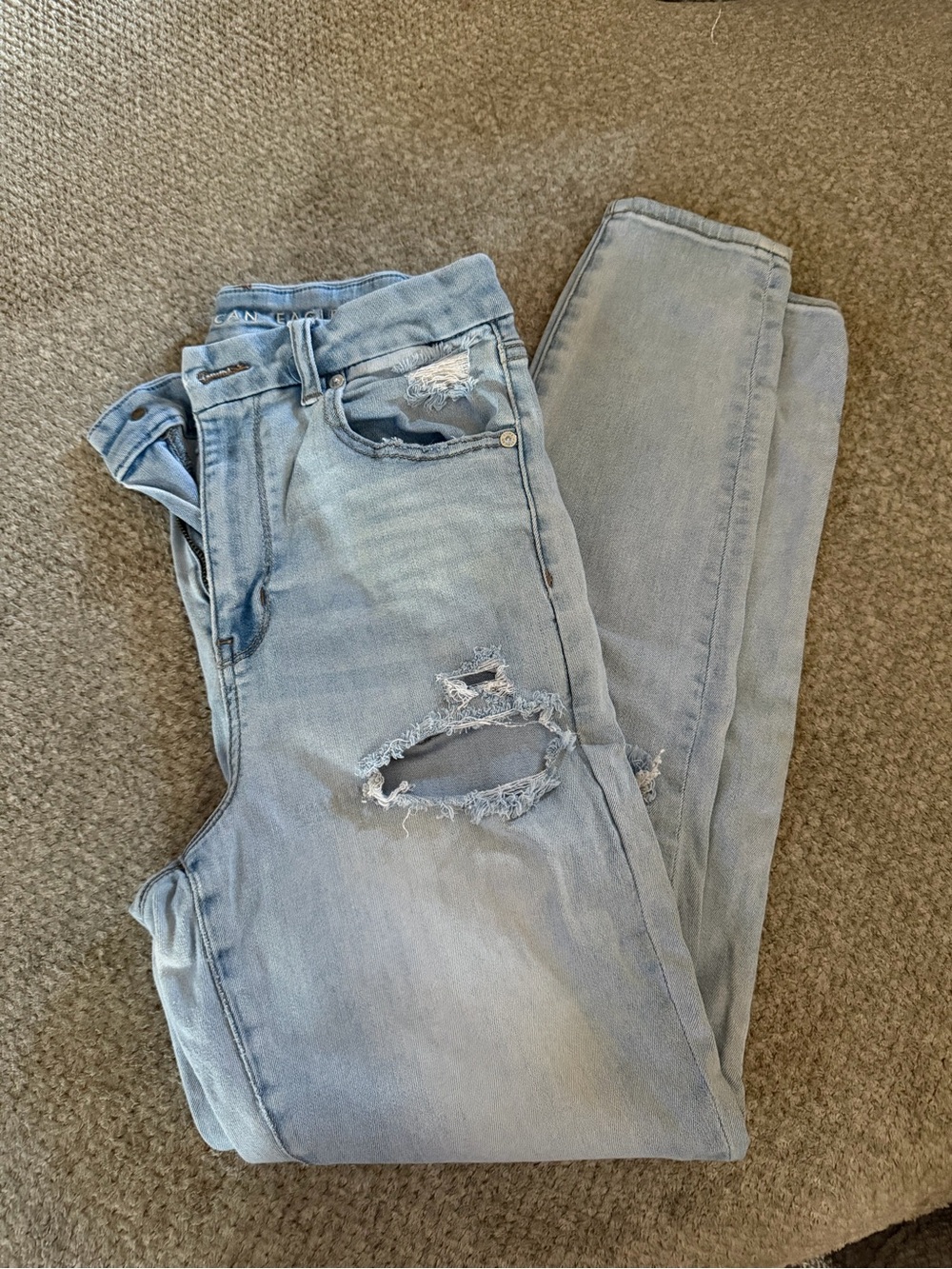 American Eagle Outfitters Light Wash Distressed Boyfriend Jeans